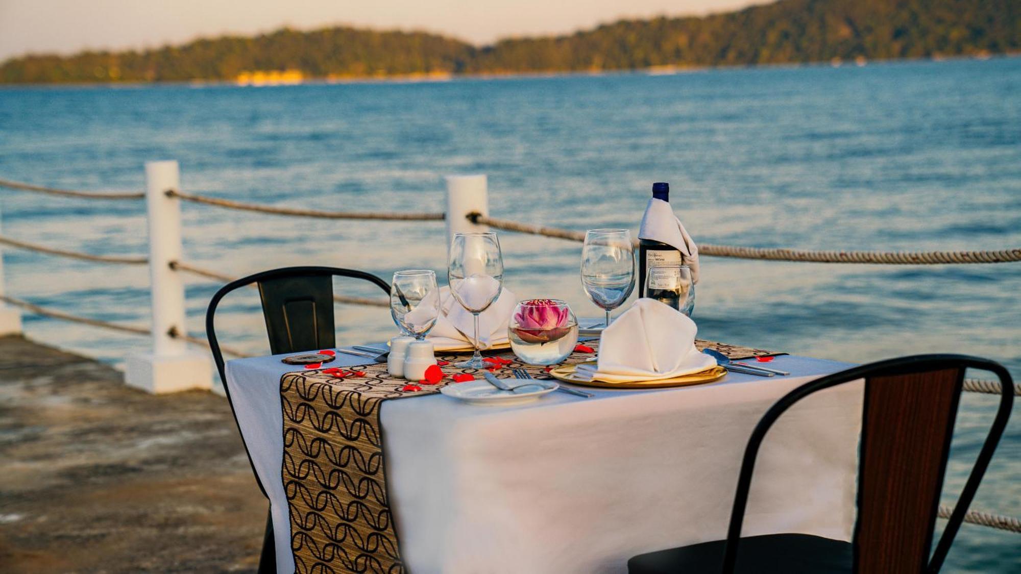 Eden Beach Resort By Ehm Đảo Koh Rong Samloem Ngoại thất bức ảnh